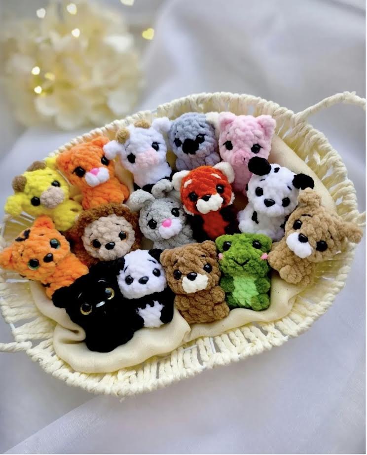 Small Plushies (Animals and Labubus)