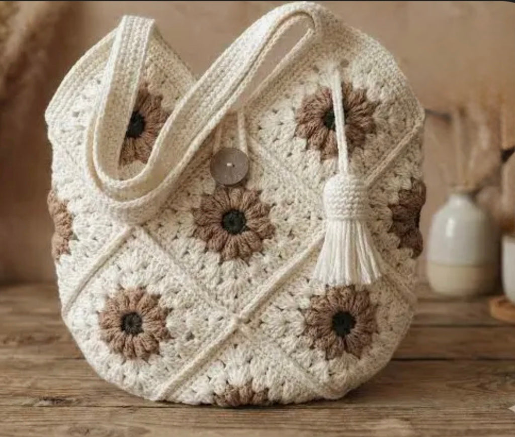 Daisy crochet tote bag